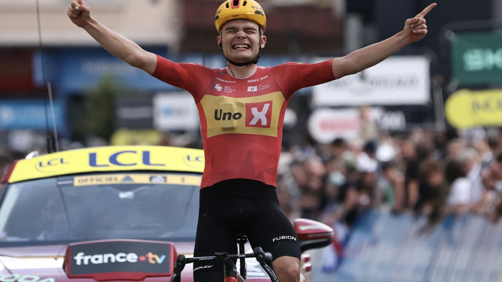 Anthon Charmig celebrates his victory